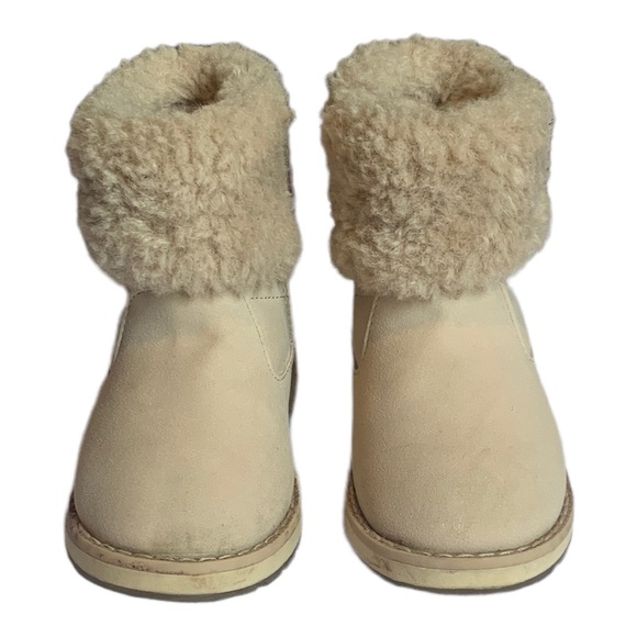 Zara Baby Faux Fur Lined Boots in Light Taupe Size 22 - (5.3 INCHES) 6 US - Picture 2 of 7